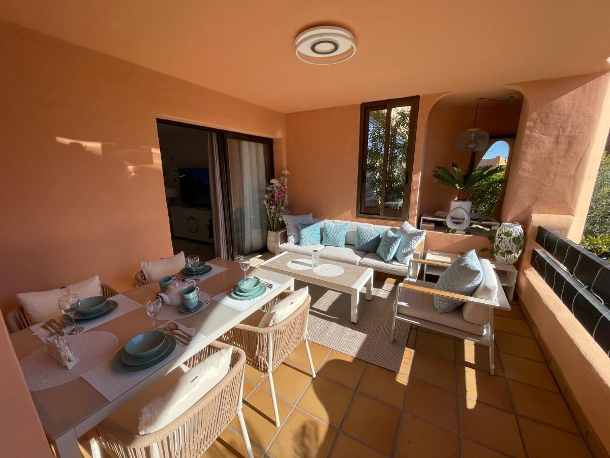 Casares Beach Golf Apartment With Private Garden Direct Pool Access Dış mekan fotoğraf